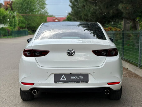 2022 Mazda 3 IV (BP), белый, 1970000 рублей, вид 4