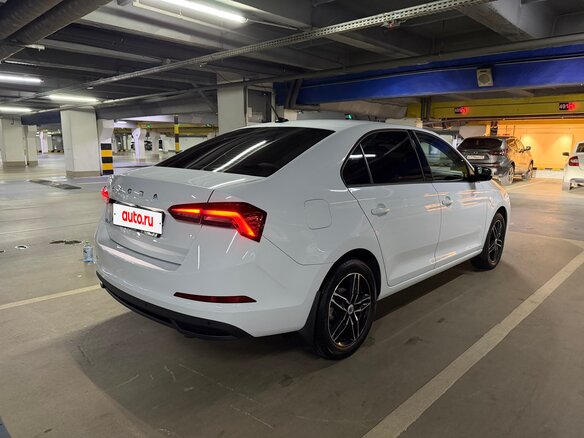 2022 Skoda Rapid II, белый - вид 3