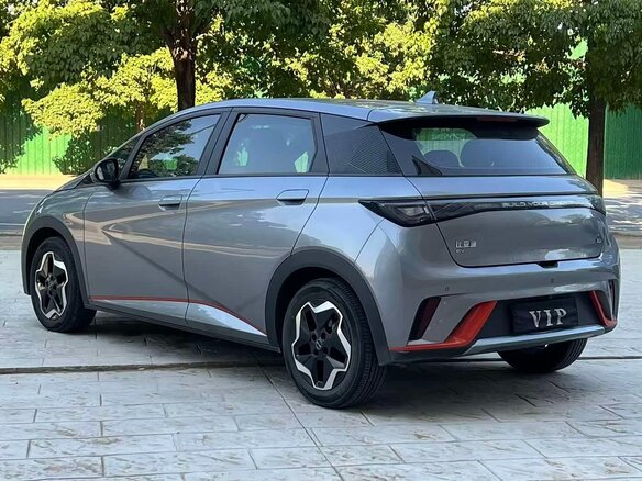 2022 BYD Dolphin 44.9 kWh I, серый, 1000000 рублей - вид 3