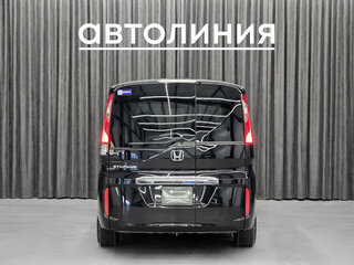 2016 Honda Stepwgn V, чёрный, 1520000 рублей, вид 5