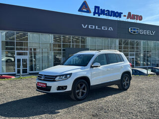 2015 Volkswagen Tiguan I Рестайлинг, белый, 1696000 рублей, вид 1