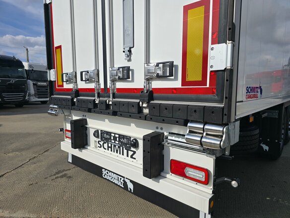 2025 Schmitz Cargobull SKO, белый - вид 14