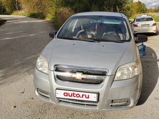 2010 Chevrolet Aveo I Рестайлинг, серебристый, 350000 рублей, вид 2