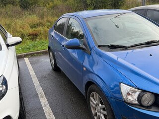 2014 Chevrolet Aveo II, синий, 600000 рублей, вид 4