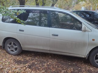 1998 Toyota Gaia, белый, 510000 рублей, вид 2