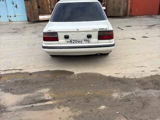 1987 Toyota Corolla VI (E90), белый, 120000 рублей, вид 3