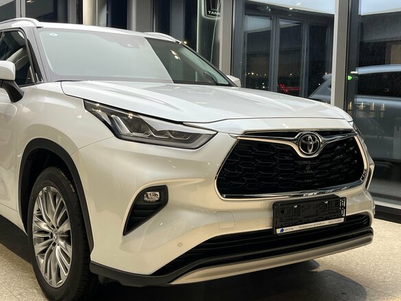 2026 Toyota Highlander IV (XU70), белый, 5499000 рублей - вид 13