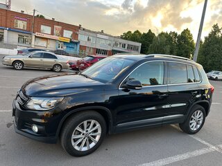 2011 Volkswagen Tiguan I Рестайлинг, чёрный, 1370000 рублей, вид 3