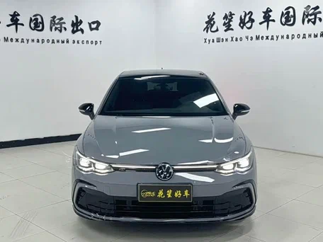 Volkswagen Golf VIII