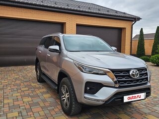 2022 Toyota Fortuner II Рестайлинг, серый, 5950000 рублей, вид 3