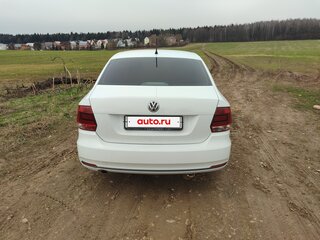 2016 Volkswagen Polo V Рестайлинг, белый, 790000 рублей, вид 3