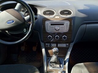 2009 Ford Focus II Рестайлинг, пурпурный, 600000 рублей, вид 5