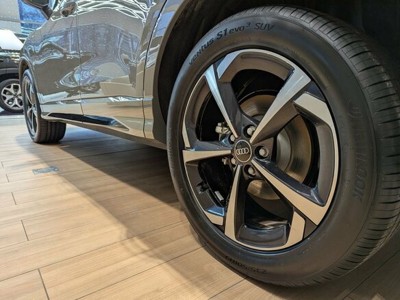 2026 Audi Q3 35 TFSI II (F3), серый - вид 9