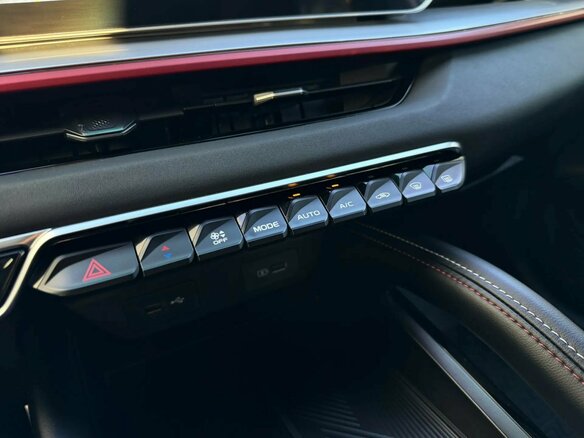 2024 Geely Coolray I Рестайлинг, белый, 2049000 рублей - вид 22