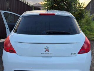 2011 Peugeot 308 I Рестайлинг, белый, 350000 рублей, вид 3