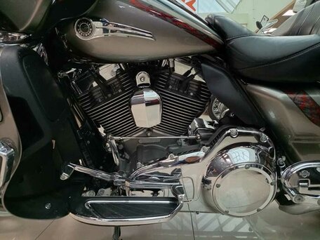 2016 Harley-Davidson CVO Limited, серый, 1750000 рублей, вид 4