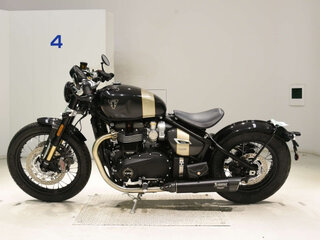 2025 Triumph Bonneville Bobber, чёрный, 1700000 рублей, вид 2