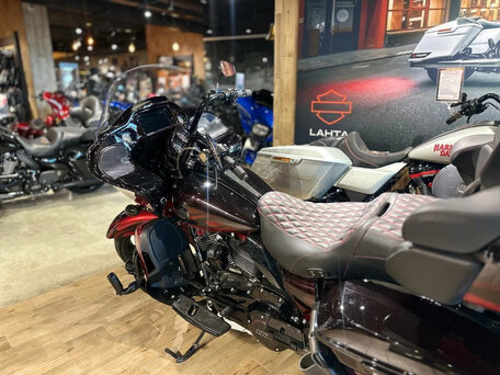 2022 Harley-Davidson CVO Road Glide, пурпурный, 3450000 рублей, вид 3