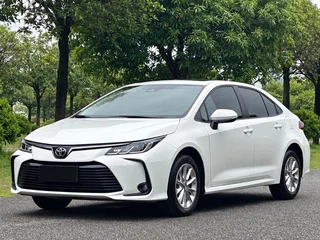 2022 Toyota Corolla XII (E210), белый, 1440000 рублей, вид 2