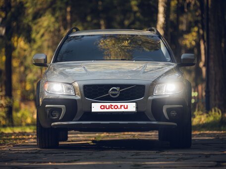 2013 Volvo XC70 II Рестайлинг, бежевый, вид 3