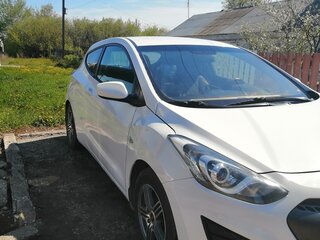 2013 Hyundai i30 II, белый, 820000 рублей, вид 4