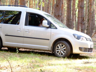 2013 Volkswagen Caddy III Рестайлинг, серебристый, 1100000 рублей, вид 2