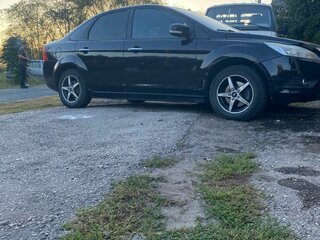 2008 Ford Focus II Рестайлинг, чёрный, 500000 рублей, вид 2