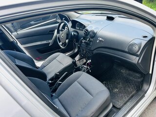 2009 Chevrolet Aveo I Рестайлинг, серебристый, 330000 рублей, вид 5