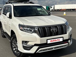 2019 Toyota Land Cruiser Prado 150 Series Рестайлинг 2, белый, 4950000 рублей, вид 4