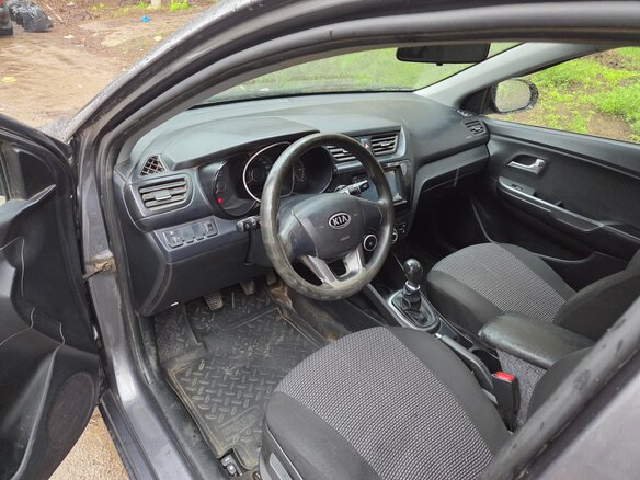 2012 Kia Rio III, серый, 650000 рублей - вид 4