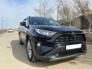 2019 Toyota RAV4 V (XA50), чёрный, 2400000 рублей, вид 2