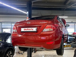 2013 Hyundai Solaris I, красный, 900000 рублей, вид 3