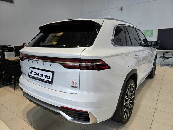 2026 Geely Monjaro I Рестайлинг, белый, 4954990 рублей - вид 5