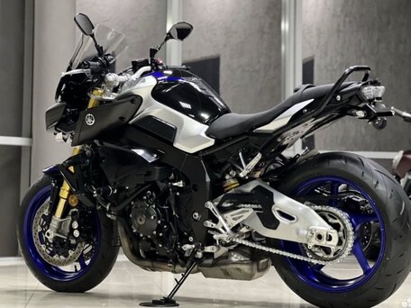 2017 Yamaha MT-10SP, чёрный, 1499999 рублей, вид 5
