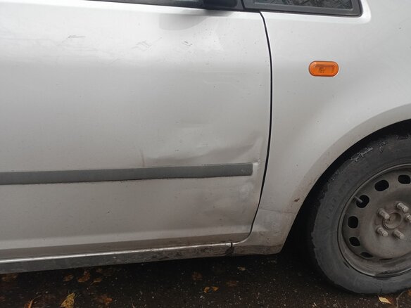 2004 Ford C-MAX I, серебристый, 400000 рублей - вид 7