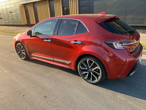 2019 Toyota Corolla Sport XII (E210), красный, 1799000 рублей - вид 14