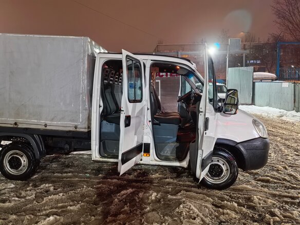 2010 Iveco Daily, белый, 1560000 рублей - вид 5
