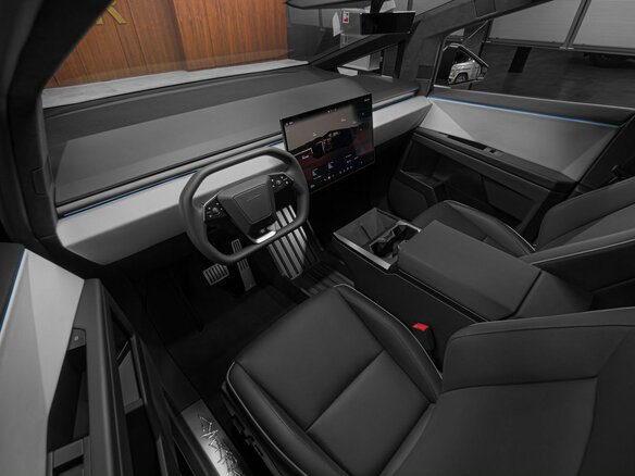 2024 Tesla Cybertruck Cyberbeast, серебристый, 20530000 рублей - вид 17