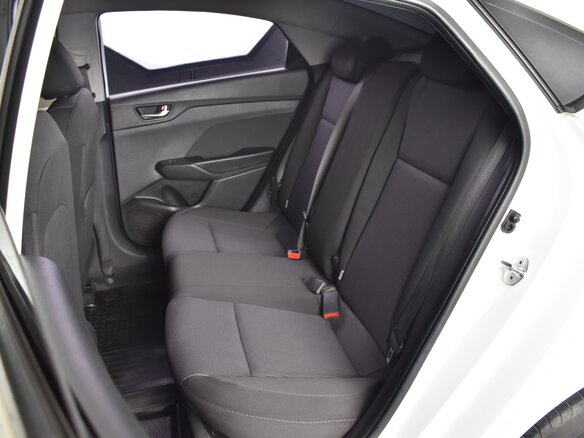 2018 Hyundai Solaris II, белый - вид 7
