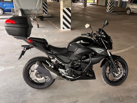 2017 Kawasaki Z 300, чёрный, 389000 рублей, вид 2