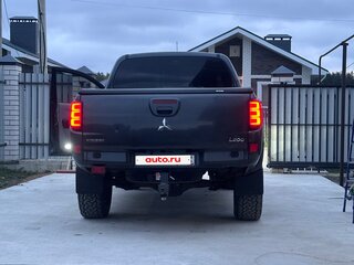 2011 Mitsubishi L200 IV, серый, 1800000 рублей, вид 3