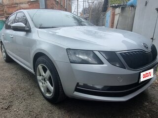 2017 Skoda Octavia III (A7) Рестайлинг, серебристый, 1490000 рублей, вид 2