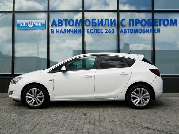 2011 Opel Astra J, белый - вид 1