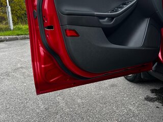 2016 Ford Focus III Рестайлинг, красный, 1100000 рублей, вид 5