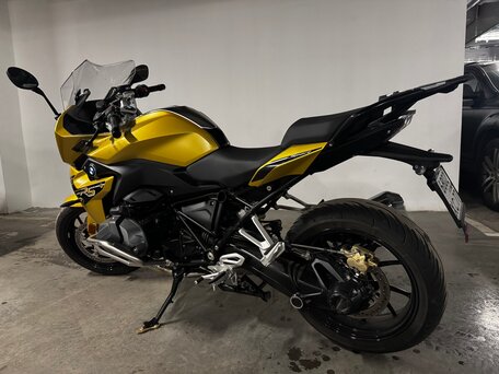 2021 BMW R 1250 RS, золотистый, 1705500 рублей, вид 2