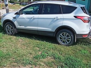 2018 Ford Kuga II Рестайлинг, белый, 1450000 рублей, вид 4