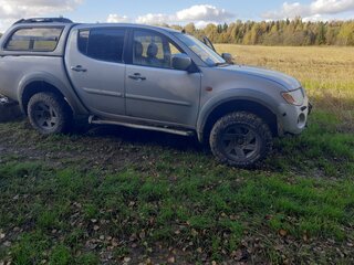 2007 Mitsubishi L200 IV, серебристый, 550000 рублей, вид 3