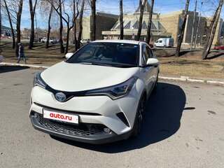 2018 Toyota C-HR I, белый, 2139000 рублей, вид 3