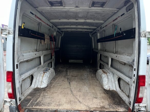 2002 Mercedes-Benz Sprinter Classic, белый, 750000 рублей - вид 9
