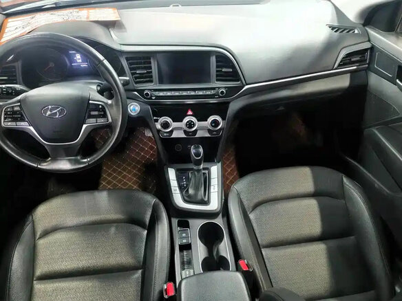 2021 Hyundai Elantra VI (AD) Рестайлинг, белый - вид 7